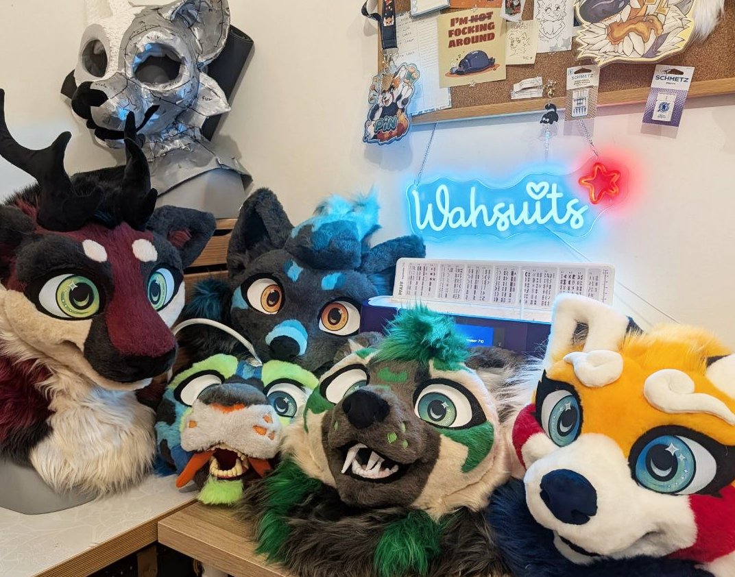 WAHsuits's tweet photo. Too many fursuit for this small desk! See ya at Furizon! https://t.co/fPbb02OVnD