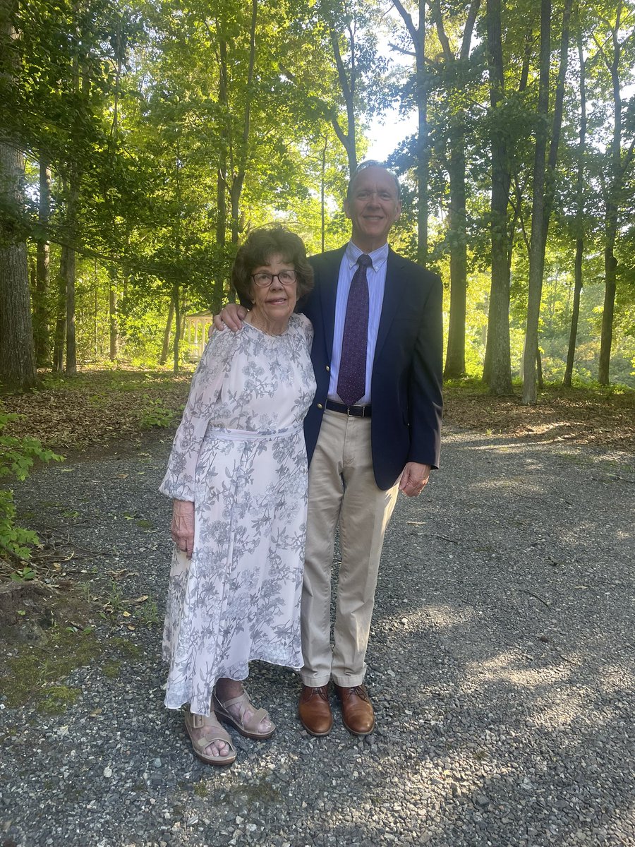 NNGingerAle's tweet photo. @Mikehomeseller One of her best friends lives there, so she had fun. Getting her up and down the porch stairs was a challenge but it was a good time. https://t.co/x5RPJkvxms