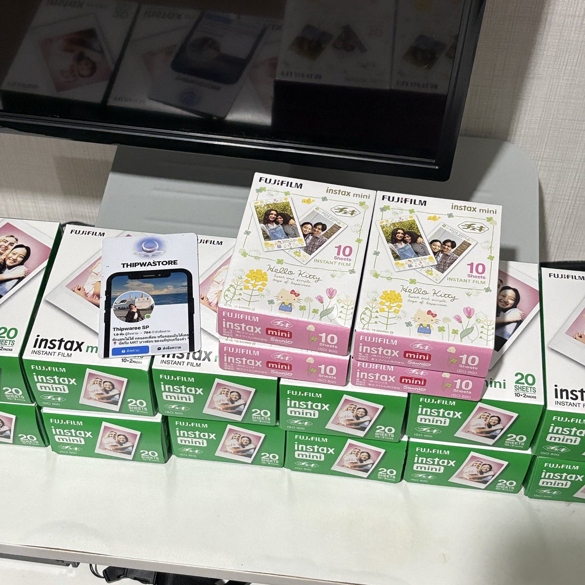 rnxearnn's tweet photo. 📸 ฟิล์ม Instax Mini (หมดอายุ 11/2027)
♡ fujifilm 100%
• 10 แผ่นห่อฟอล์ย 350
• ลาย Kitty 450
• 20 แผ่น กล่องใหญ่ 630

🚚 แฟลช 40 | 📍 MRT บางซ่อน / เรียกแมสได้ค่ะ💖
#กล้องโพลารอยด์ #ฟิล์มโพลารอยด์  #ฟิล์มโพลาลอยด์ #กล้องโพลาลอยด์ #เช่ากล้อง #กล้องดิจิตอล https://t.co/7FELxnvxBl
