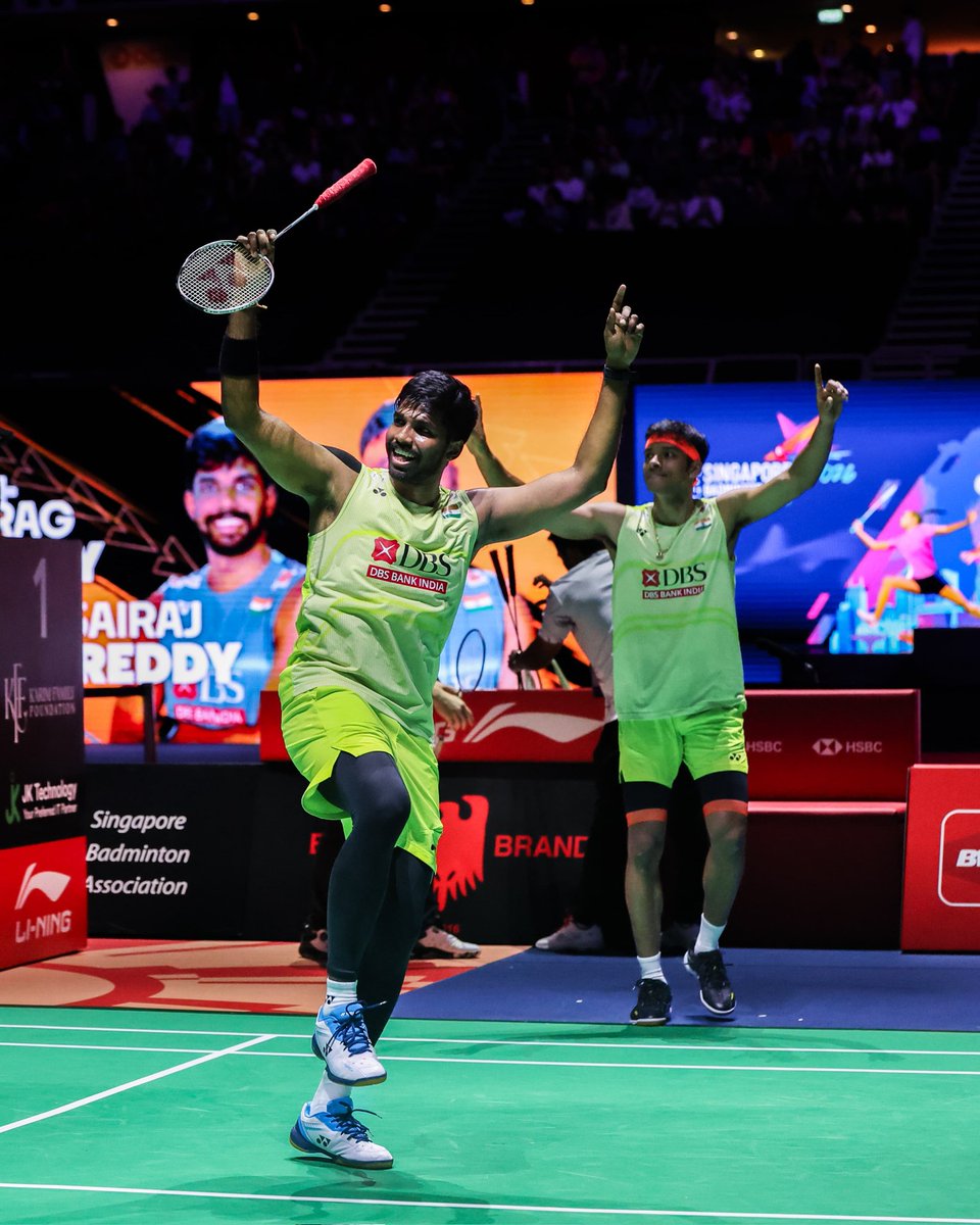 vps_vivek's tweet photo. Congratulations @satwiksairaj n Chirag Shetty for winning Singapore Open in a hard fought 3-Game battle. #SatChi #Badminton #SatwiksairajRankireddy #ChiragShetty #SingaporeOpen https://t.co/kfNXWD0Wa2