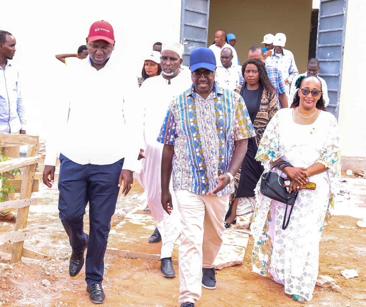 HonJuliusMigos's tweet photo. This afternoon, I toured Wajir High School, the oldest secondary school in Kenya’s North Eastern Region.

The school has a long-standing contribution to education in the region, having nurtured generations of learners and produced distinguished alumni. I urged the school community to maintain its commitment to academic excellence and discipline as it continues to shape future leaders.