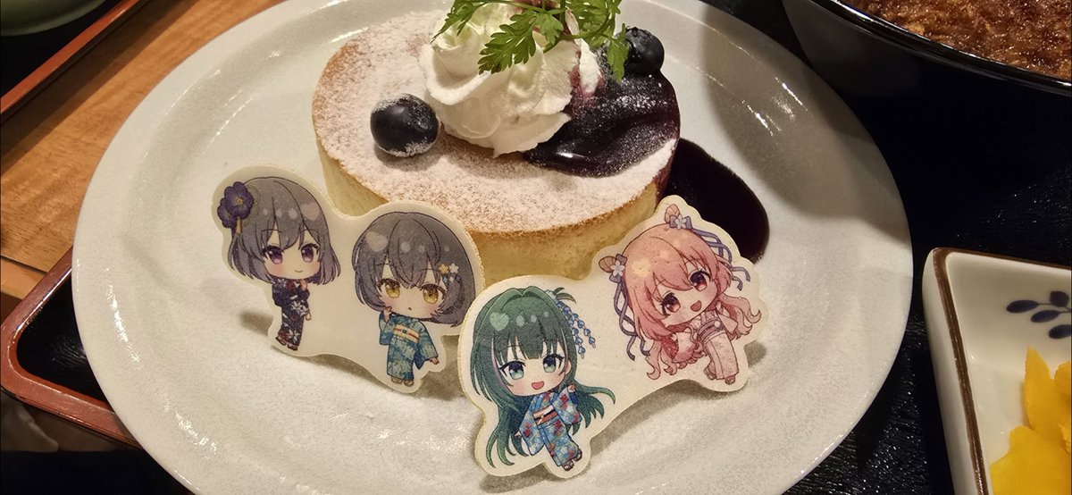 LN_SoD's tweet photo. 朝から夜まで一日中アイプラコラボを満喫しました！ここで初めてお会いしたマネージャーさんとは今ではなんでも語り合えるマネ仲間になり、コラボが繋いでくれたこの縁には感謝してもしきれません！
#アイプラ5周年思い出 https://t.co/xfoKycYTYB