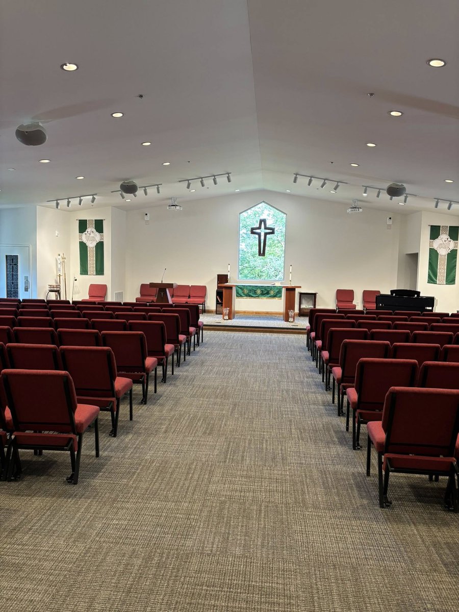 AnglicInn's tweet photo. Church of the Resurrection - Chesterfield, MO https://t.co/VABxk1lHnc