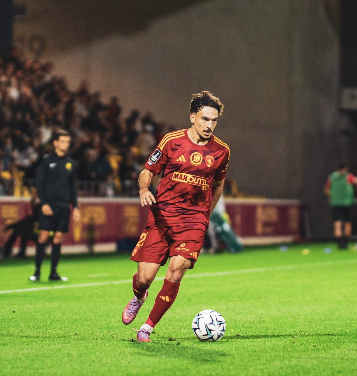 qpr_transferhub's tweet photo. Nolan Galvas of Rodez is of interest to QPR. The 22 year old right back has caught the eye of several clubs in France and abroad with lots clubs plotting a summer deal. He could be available for around €2M @morningfootfr 
-
#QPR #Rodez https://t.co/zy6ifbv1a7