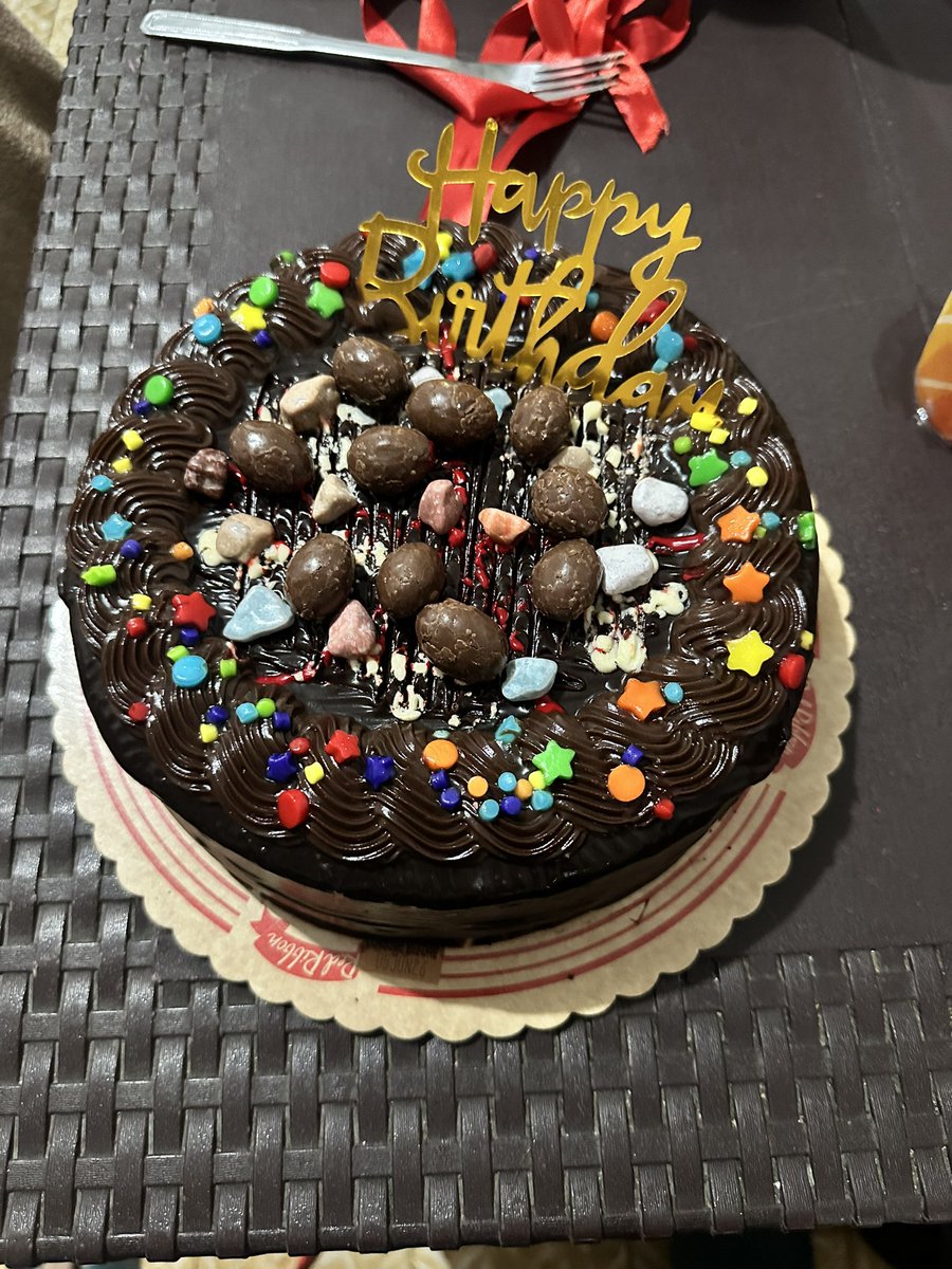 estoymarkangelo's tweet photo. Happy birthday to me 🥳🎊🎈🎁 https://t.co/CjYsKftzIO