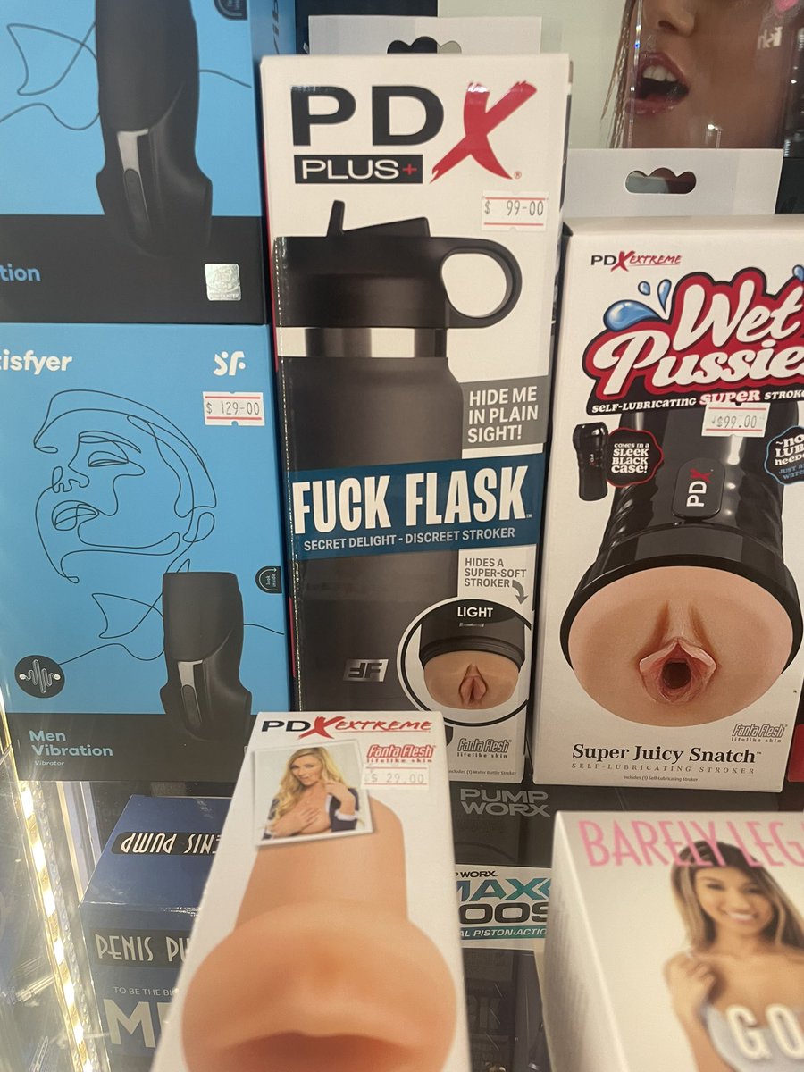 BluePixel94's tweet photo. Found the Fuck Flask the other day. Anyone could be holding one… it’s terrifying… https://t.co/BtliejeajC