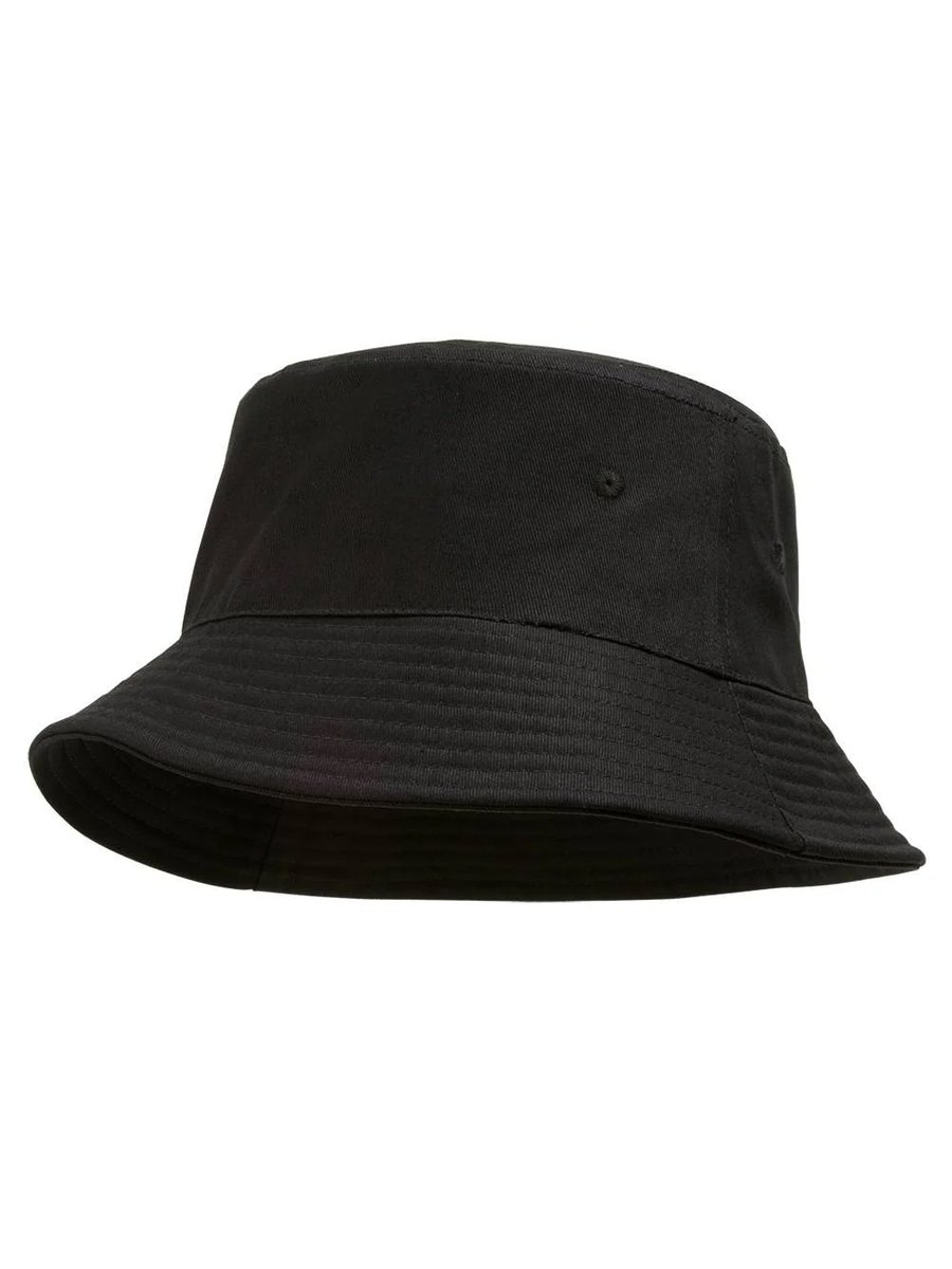 IncoomMr's tweet photo. Coming to think of it ,the one who imported these hats into South Africa is really making money 🤣 https://t.co/4ENrAdmCUr