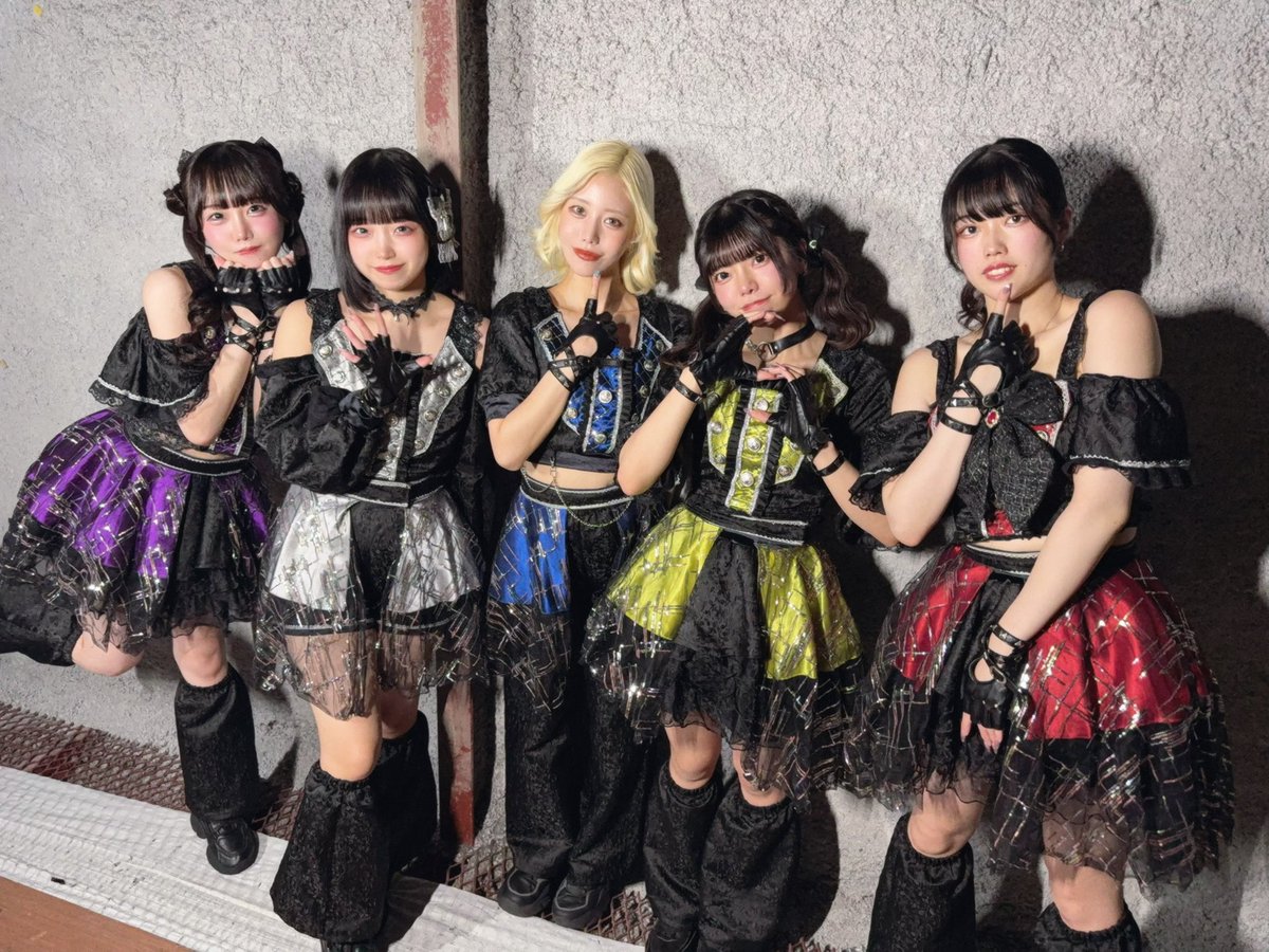 xenosymphony's tweet photo. 【♱ #ゼノシンライブ映像 ♱】

5月ラスト❗️
本日も2公演ご来場誠にありがとうございました🙇🏻✨

❶  🏰 GOTANDA G6
『踊れ！神風主催　踊祭-circuit‼』

＜SET LIST＞
M1. Mad Silence
M2. LS
M3.Godly Tune
M4.F Trick🎬
.

❷ 🏰  浅草VAMPKIN
『Girls Face in VAMPKIN』

＜SET LIST＞
M1.If I...
M2. Star  Sky
M3.DANANA🎬
M4.Godly Tune🎬
M5.F Trick

#ゼノシン 

￼