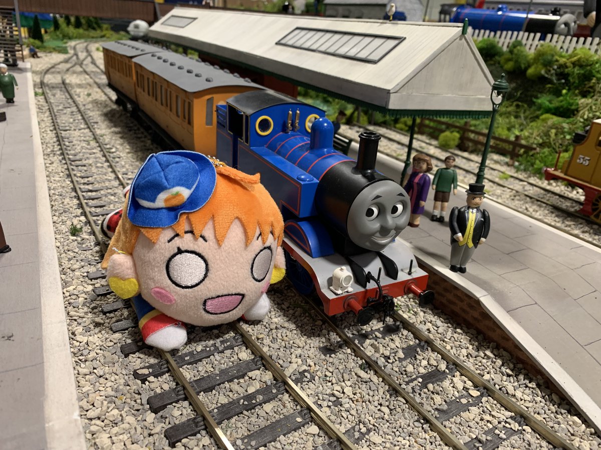 GDioramas's tweet photo. @dilphoxite That would genuinely be incredible, alas this is the closest I can do https://t.co/KnB9vtDaqN