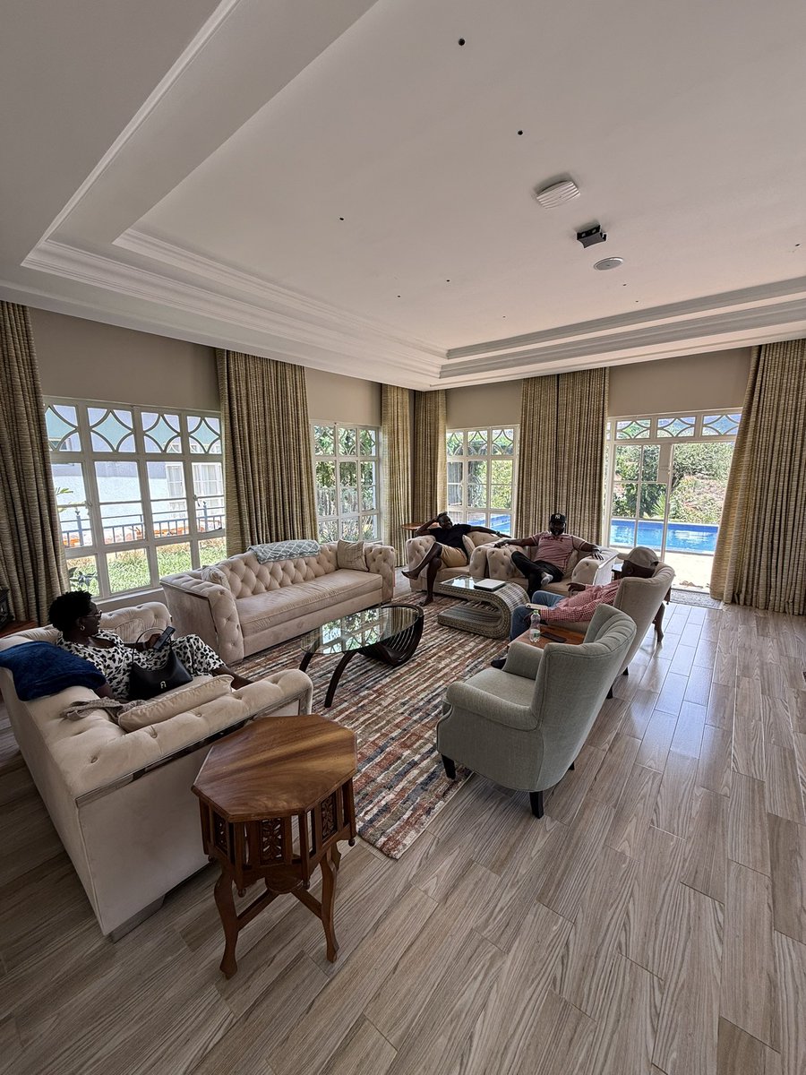MwendaThur99013's tweet photo. Chilling with our neighbors at the source Michael and Jenny enjoying the Isiolo warm weather
#isiolo
#movewithmwenda https://t.co/EVlL6AblSi
