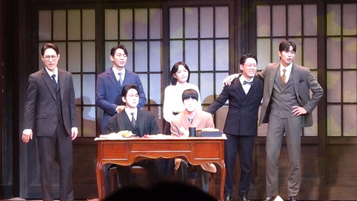 mesicalo's tweet photo. 뭐죠 https://t.co/4vky3DsZsp