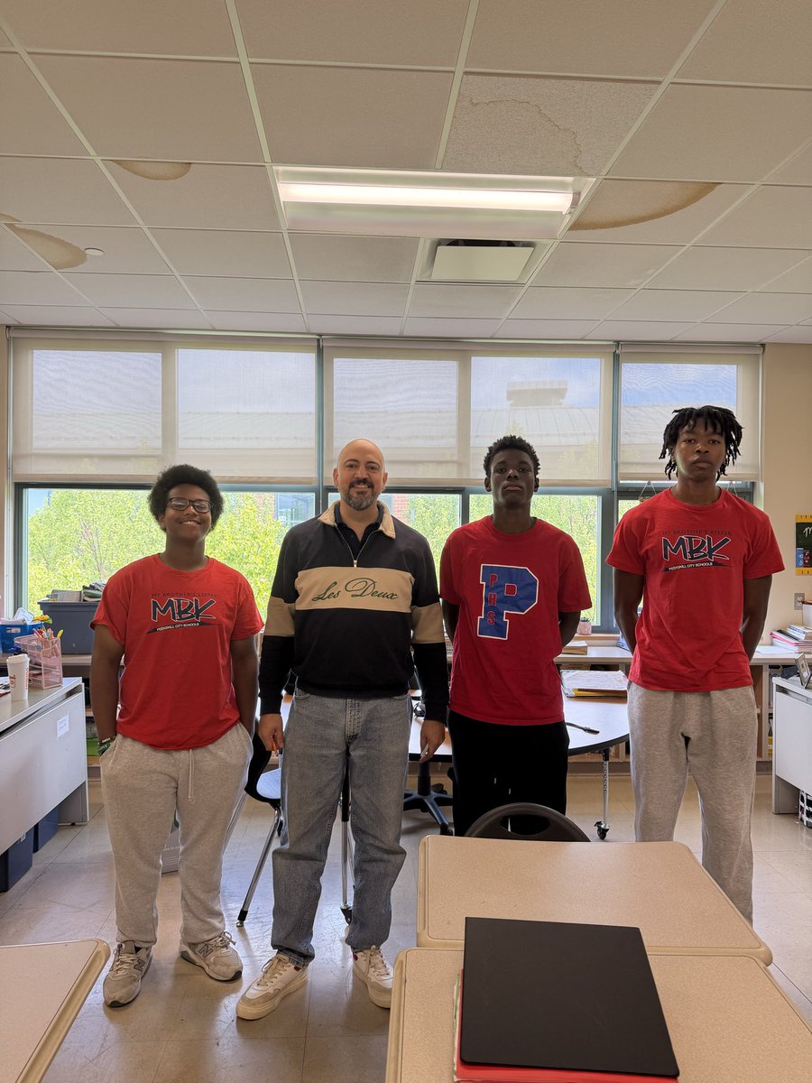 czam2974's tweet photo. The @PeekskillCSD hosted our final Saturday Academy of the year and it was a awesome time. Shout out to @PeekskillMBK for supporting the cause and all of our other community partners, and families who help make this event successful!  #Blessed https://t.co/DjEJWT7M21