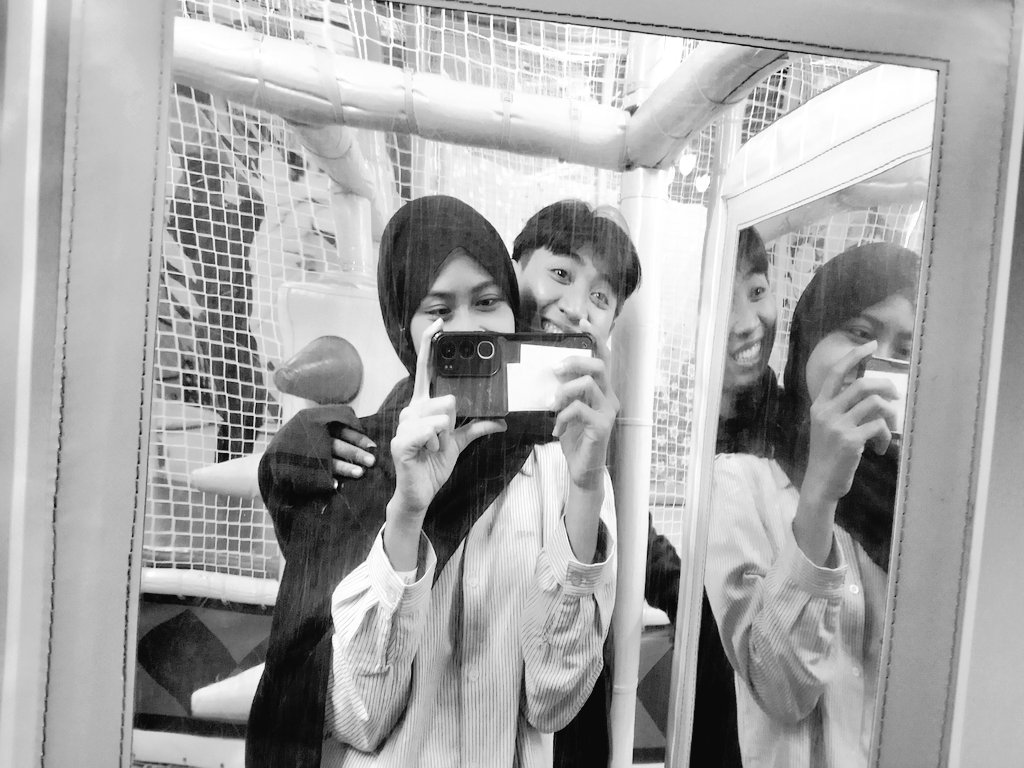 sinpavv's tweet photo. we happy yeayyy https://t.co/zTmH1ttkD2