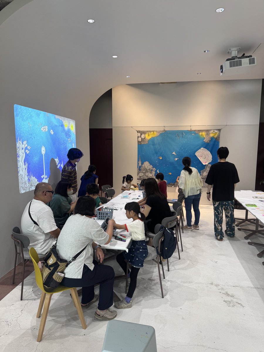 hirabayashi_fgv's tweet photo. ワークショップ2日目、初の午前と午後で2回開催！

疲れたけどみんな集中して楽しそうで、非常に充実した時間でした！みんな個性が出てて最高🐠

次回は8月開催！
より楽しんでもらえるように、どんどん広めていけるように取り組んでいきます。ご協力いただいたみなさまありがとでした🍻 https://t.co/aECICMOvFs