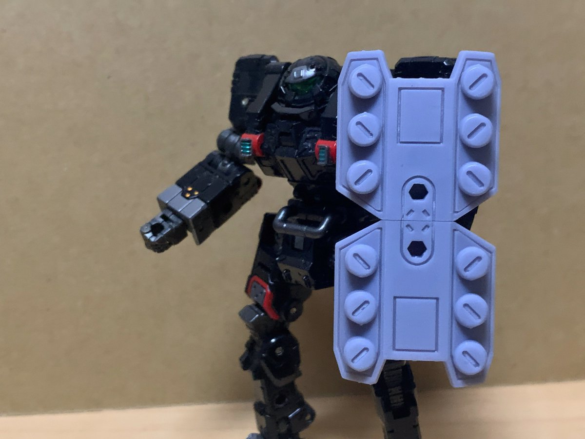 FORGE_FACTORY's tweet photo. 10周年おめでとうございます。
元より完成度高く、私のパーツがなくても十分楽しめる玩具シリーズと思いますのでこれからの展開からも目が離せません。
今後もシリーズを支えることができるよう活動を続けられると思います。

 #ダイアクロンリブート10周年 https://t.co/pQ7EmK6ZeQ