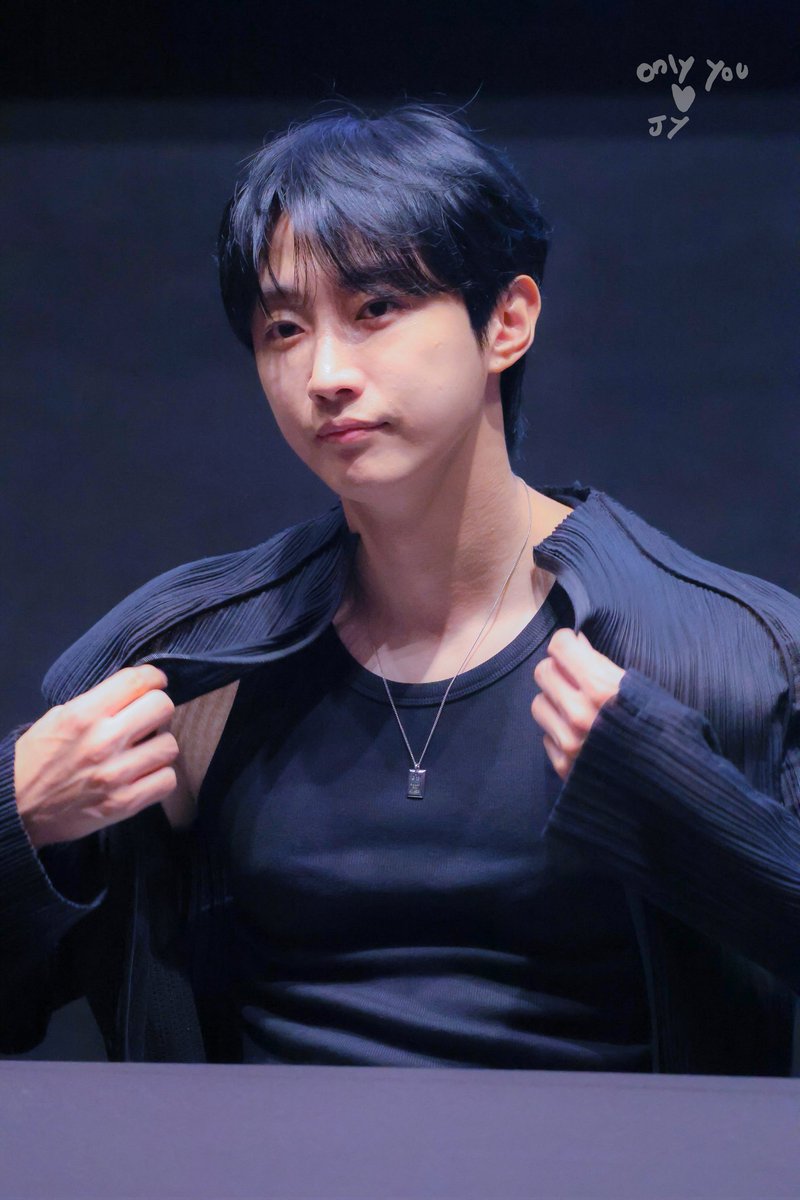 onlyyou_jy's tweet photo. 260531 쇼타씨의 마지막 출장 GV
메가박스 코엑스

오빠 지켜지켜 !!!!! 🖤🫢🫢🖤

#진영 #Jinyoung #정진영 #ジニョン #振永 #너만을 @_jinyoung911118 https://t.co/YqXmoOj4gV