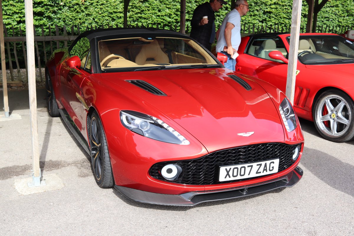 ObscureSupercar's tweet photo. Highlights from #Goodwood Breakfast Club Supercar Sunday #8

#astonmartin #zagato #jaguar https://t.co/6JBrlUsaNH