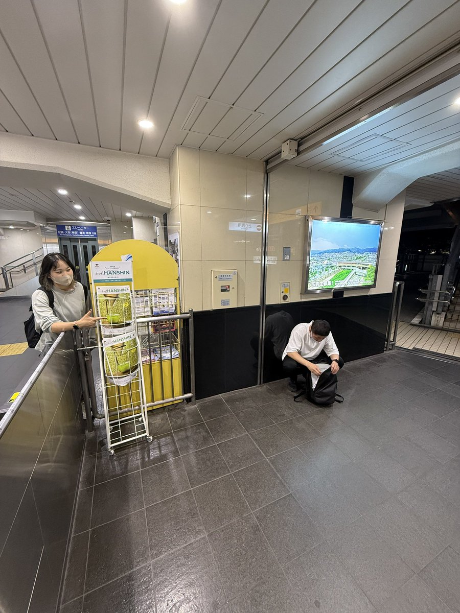 DS_shotime's tweet photo. 5月もお疲れ様でしたー！！
来月からメンズ組頑張ろうな🔥
寒暖差アレルギーでやられてるのに、定期無くして無になってる店長を添えます。
この後無事見つかり何とか電車乗ってました🚃 https://t.co/1kxjU8yLEH