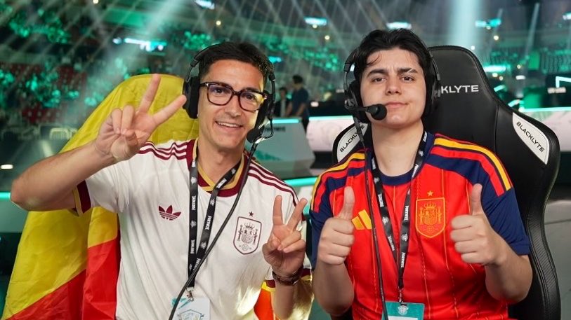 suja_gg's tweet photo. GRAN FINAL FNCS SUMMIT 2026

ESPAÑA HOY HACE HISTORIA 🇪🇸

RT PARA APOYAR Y VENTE A GRITAR EL LALALALALA 🇪🇸🌏🏆

https://t.co/5l0lXhplAT https://t.co/SVJmPOoKZb