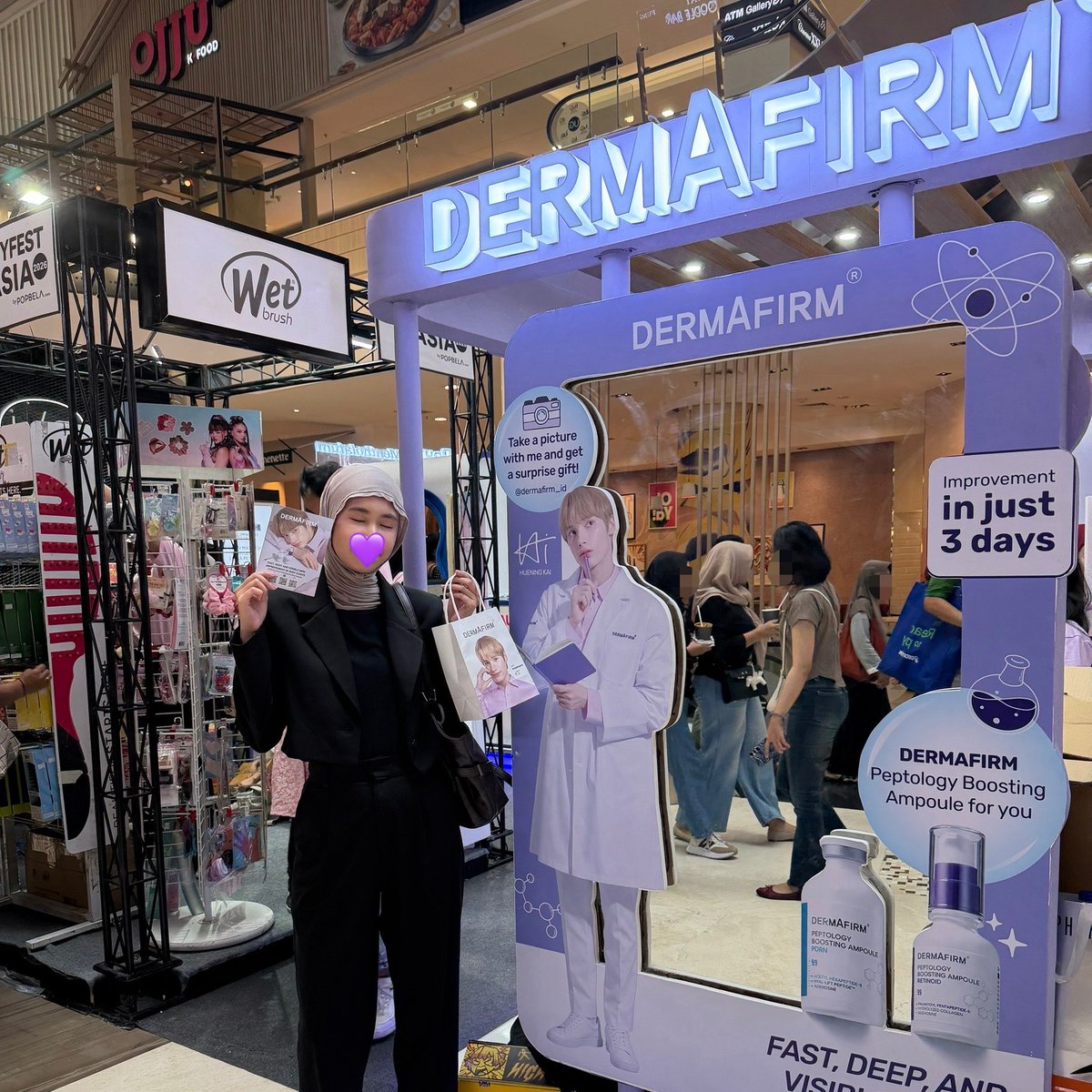 autotyunx's tweet photo. visited Dermafirm’s booth @ beautyfest asia kokas today ✨

staffs were so happy bc many moas visited the booth and bought products 🥹💜 https://t.co/NTHIcI6S8K
