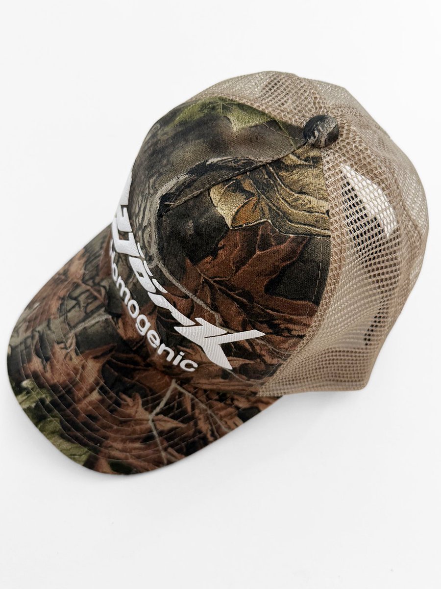kycvntg's tweet photo. ARTIFACT No. 64444

Vintage Realtree trucker hat.
Custom Björk print.

Now archived in the GALLERY™

↓

https://t.co/ShdMQn7xlN https://t.co/obadGxK26p