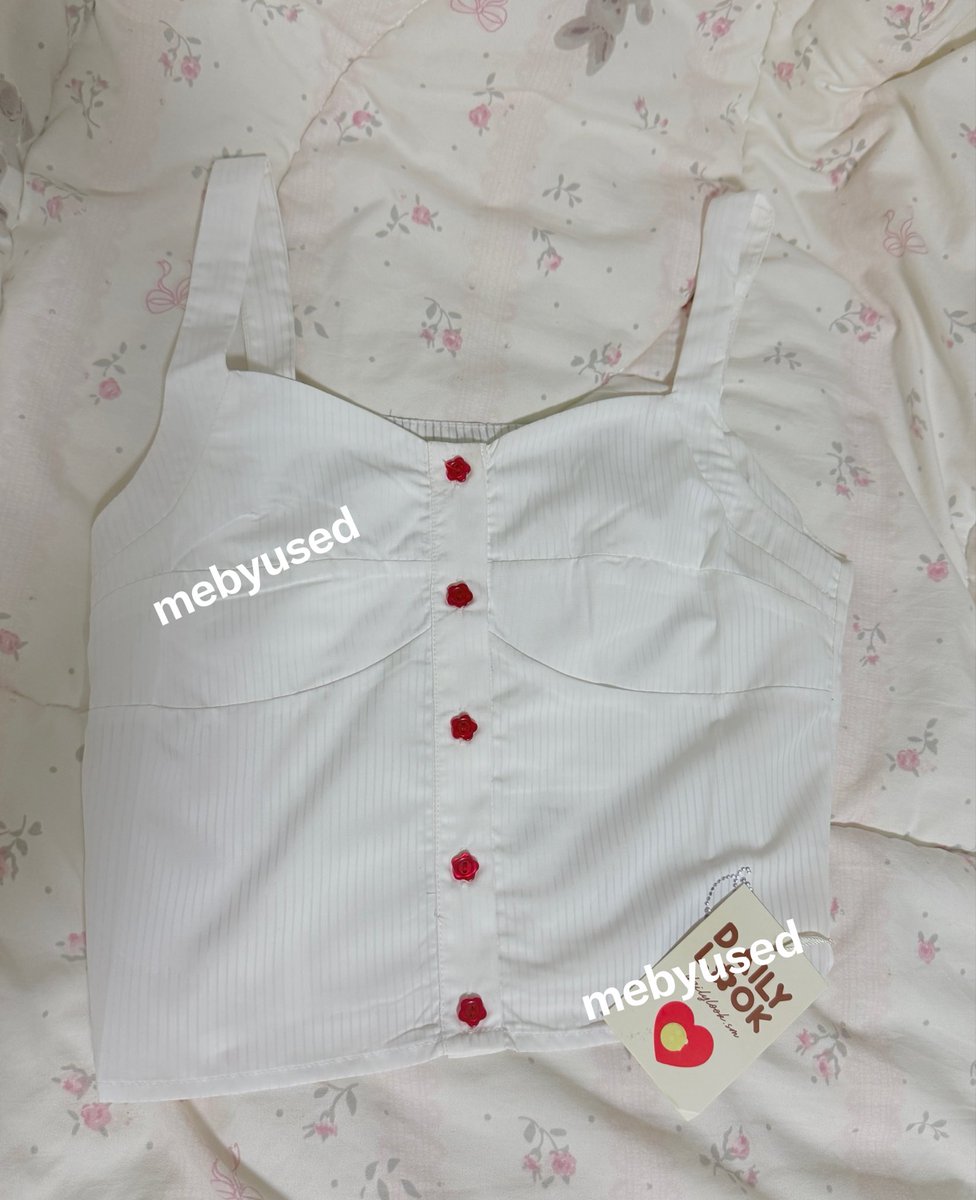 mebyused's tweet photo. เสื้อแบรนด์ dailylook

⭐️ : 170-รวมส่ง ใส่1ครั้ง

#ส่งต่อเสื้อผ้า #ส่งต่อเสื้อผ้ามือสอง #โล๊ะตู้เสื้อผ้า #เสื้อผ้ามือ2 #ส่งต่อ #ส่งต่อcintage #โล๊ะตู้ #ส่งต่อbeming #ส่งต่อdailylooks #stylistshop #ส่งต่อเครื่องสำอาง #cintageshop https://t.co/vuBjsAH5ol