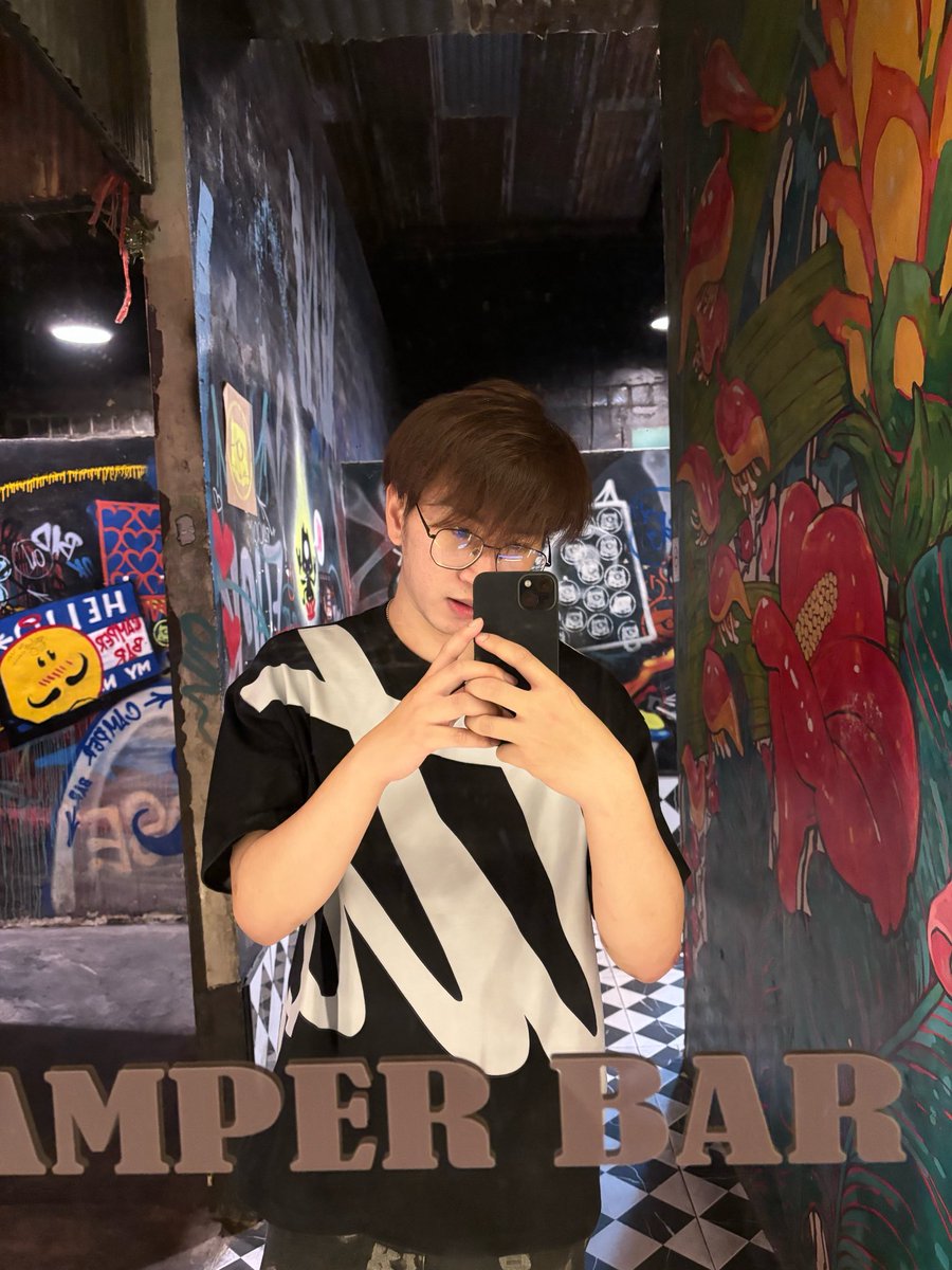 FBBTHOLL's tweet photo. 😎 https://t.co/s31zrNxL1d