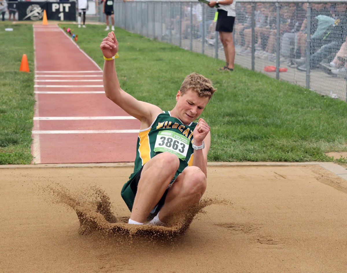 NW_Journalism's tweet photo. Congratulations to junior Ty Boekelheide on his second-place finish in the triple jump at the state track and field meet with a leap of 43-7!

Photo by John Davis https://t.co/sLj15av958