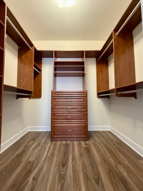 IconOnBond's tweet photo. Elevate your storage game ✨ Closet organizers available in limited quantities — luxury living details don’t last long. https://t.co/CBlGlO3usk