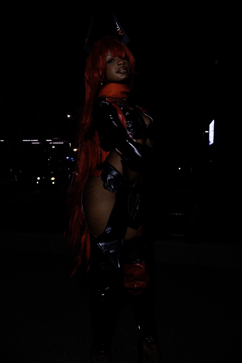 gyalryuuu's tweet photo. ❤️🖤🐺
📸: @/tntdphotos on insta 
 #Nikke https://t.co/ASlEXYBzgk