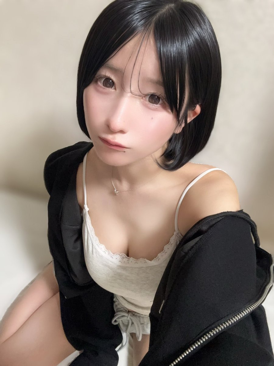 mayoi_miis's tweet photo. おうち時間🏠🤍 https://t.co/RL9JLTCC1n