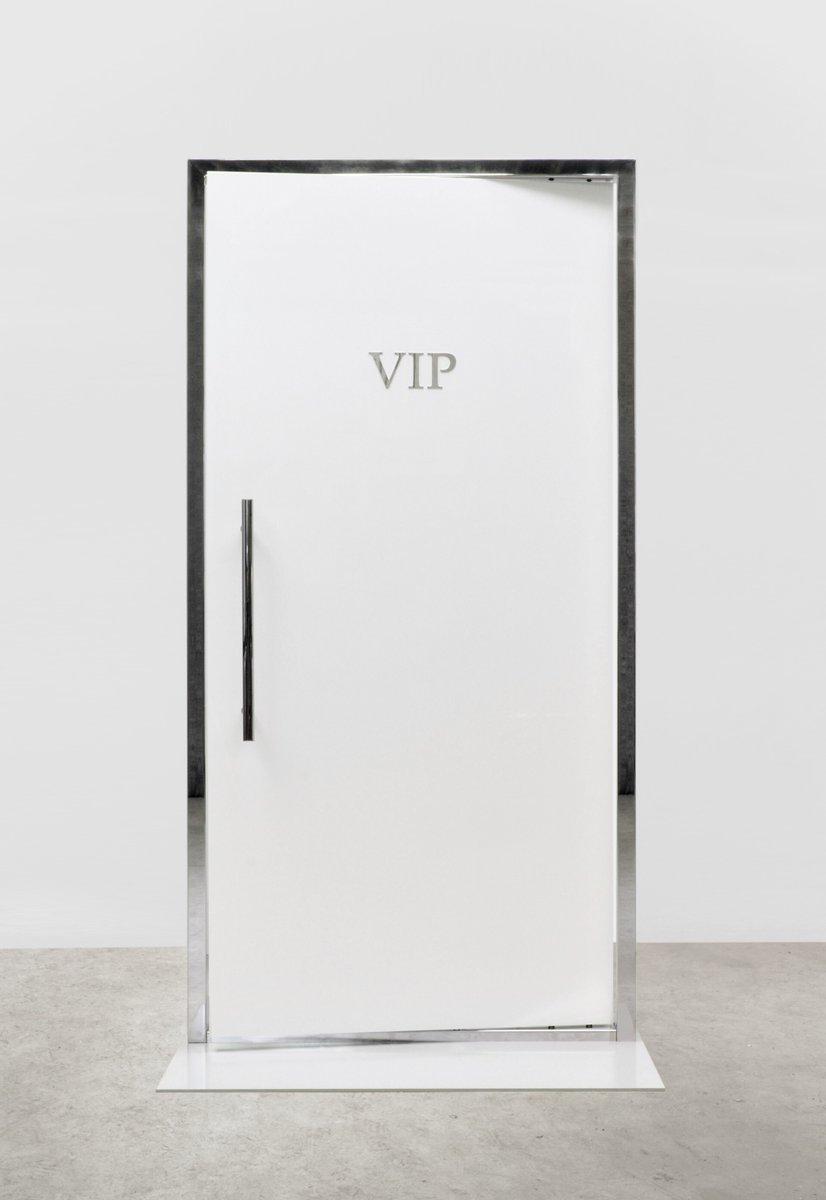 PaceGallery's tweet photo. Coming soon to #DieTankstelle in Berlin ⛽ "Goodbye Sadness, Hello Sadness," a group show of paintings, sculptures, and photographs, centering on a functioning replica of Friedrich Kunath’s studio bar. 

Explore the exhibition: https://t.co/mCYftghzbR https://t.co/KrBBDz9sru