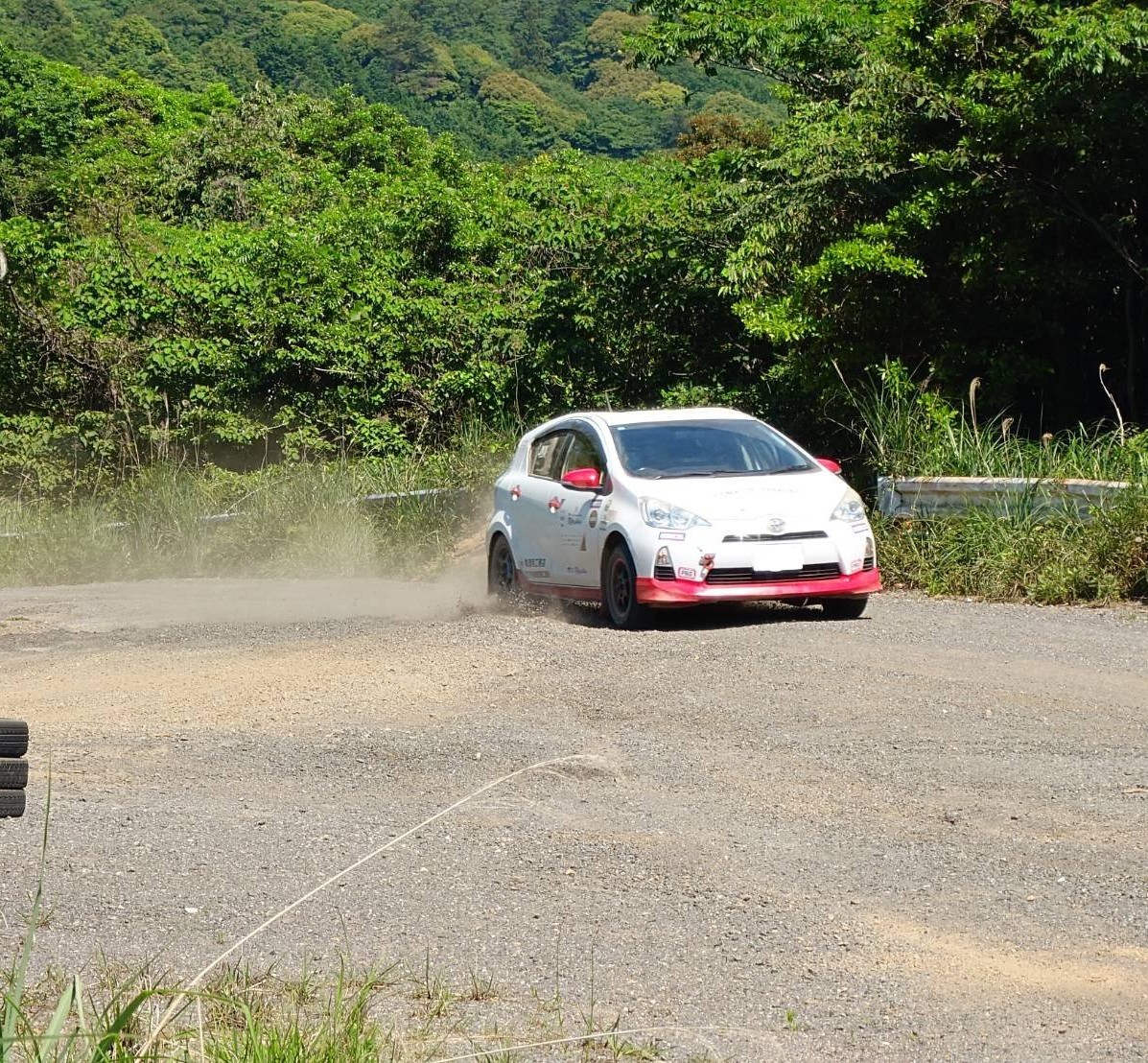 schukk's tweet photo. 今日は山口大学自動車部主催の練習会に参加してきました。最近は選手に走って頂く活動が多くて、自分自身が走れてなかったので良い練習になりました。帰りは前から気になってた長府の藪蕎麦屋さんで晩御飯。美味し！
#山口大学自動車部
#楠木ハイランドパーク https://t.co/BM7bVBdIzd
