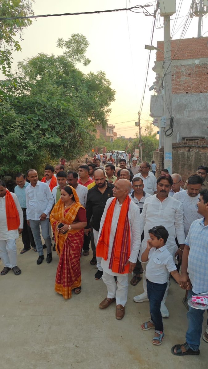 bjpmpsingh's tweet photo. पिपराइच विधानसभा क्षेत्र की ग्रामसभा जंगल धूसर स्थित न्यू कॉलोनी, हैदरगंज रोड पर पूर्वांचल विकास निधि वर्ष 2025-26 के अंतर्गत स्वीकृत ₹14.23 लाख की लागत से निर्मित 180 मीटर लंबी सी.सी. सड़क का लोकार्पण किया।

@myogiadityanath https://t.co/A9nCFlr2OW