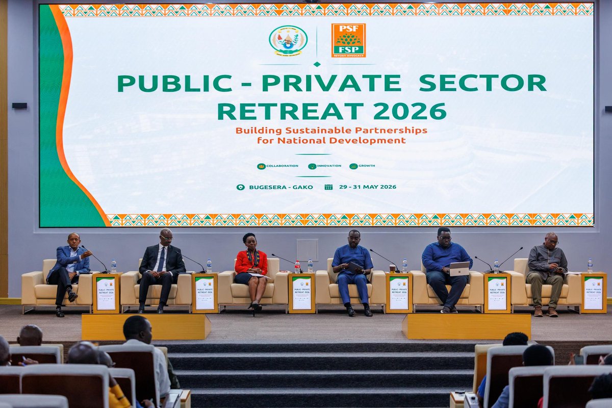 PSF_RWA's tweet photo. Umwiherero wahuzaga inzego za Leta n’iz’Abikorera (Public-Private Sector Retreat 2026) mu rwego rwo kurebera hamwe uko banoza imikoranire mu ishyirwa mu bikorwa rya gahunda z’Igihugu z’iterambere rirambye urasoje. 

Asoza uyu mwiherero, Minisitiri was @RwandaTrade @P_Sebahizi yasabye abikorera kongera no kunoza ibyo bakora, bityo barusheho gutanga umusanzu mu kongera umusaruro w’igihugu no guhanga imirimo.
#PSFRwanda