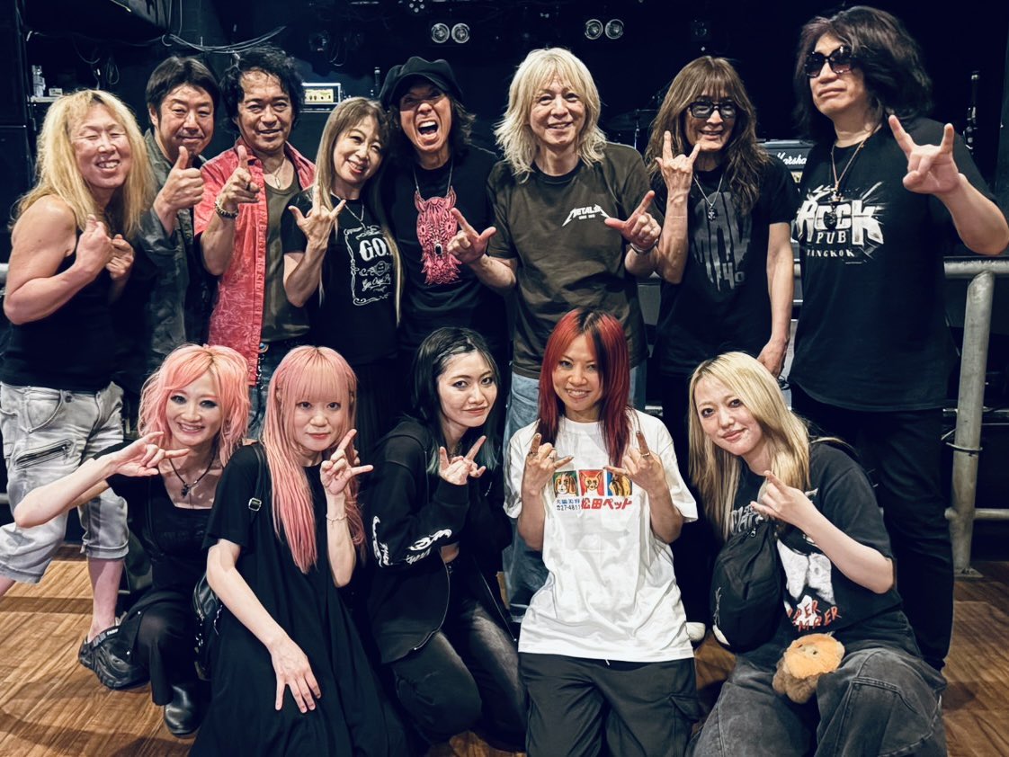 madohuchi's tweet photo. 松本長野2デイズは大盛り上がりで終了🤩
客席には40年近くぶりにマッドオオウチを観るお客さん達。
それって二十代のマッドオオウチと戦うって事？
そりゃ気合いも入りますよ😆
ご来場アリガトウ😆

今週末はALL THAT MADですヨロシク🔥

https://t.co/1jKofYXQYb https://t.co/QqXjTu5UB5