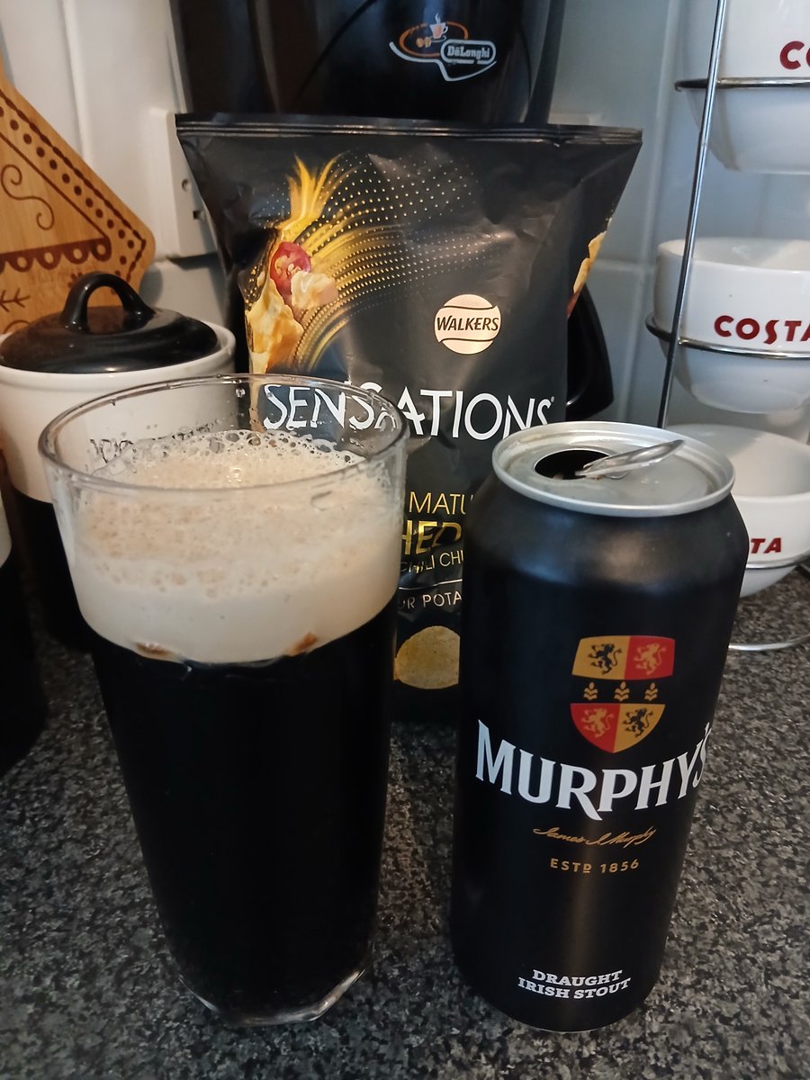 Keef_B_1's tweet photo. Tuck in, it's #SundayScoops & #Snacks.
#Murphys #beer #beers #beerlover #beertalk #beertweet #BeerX #Stout #SnackyChan #food #FoodForThought #SundayThoughts #SundayVibes #KeepSundaySpecial #bekind #keepgoing #keepthefaith #love
@Murphys_Stout @walkers_crisps
🙏❤️✌️ https://t.co/Ey3SmSnHYT