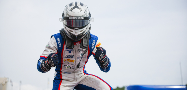Italiaracing's tweet photo. Spa, gara 2: #Popov vince e convince - #FREC
https://t.co/xoljbRjjCP via @italiaracing.net https://t.co/uj2aI4MZGv