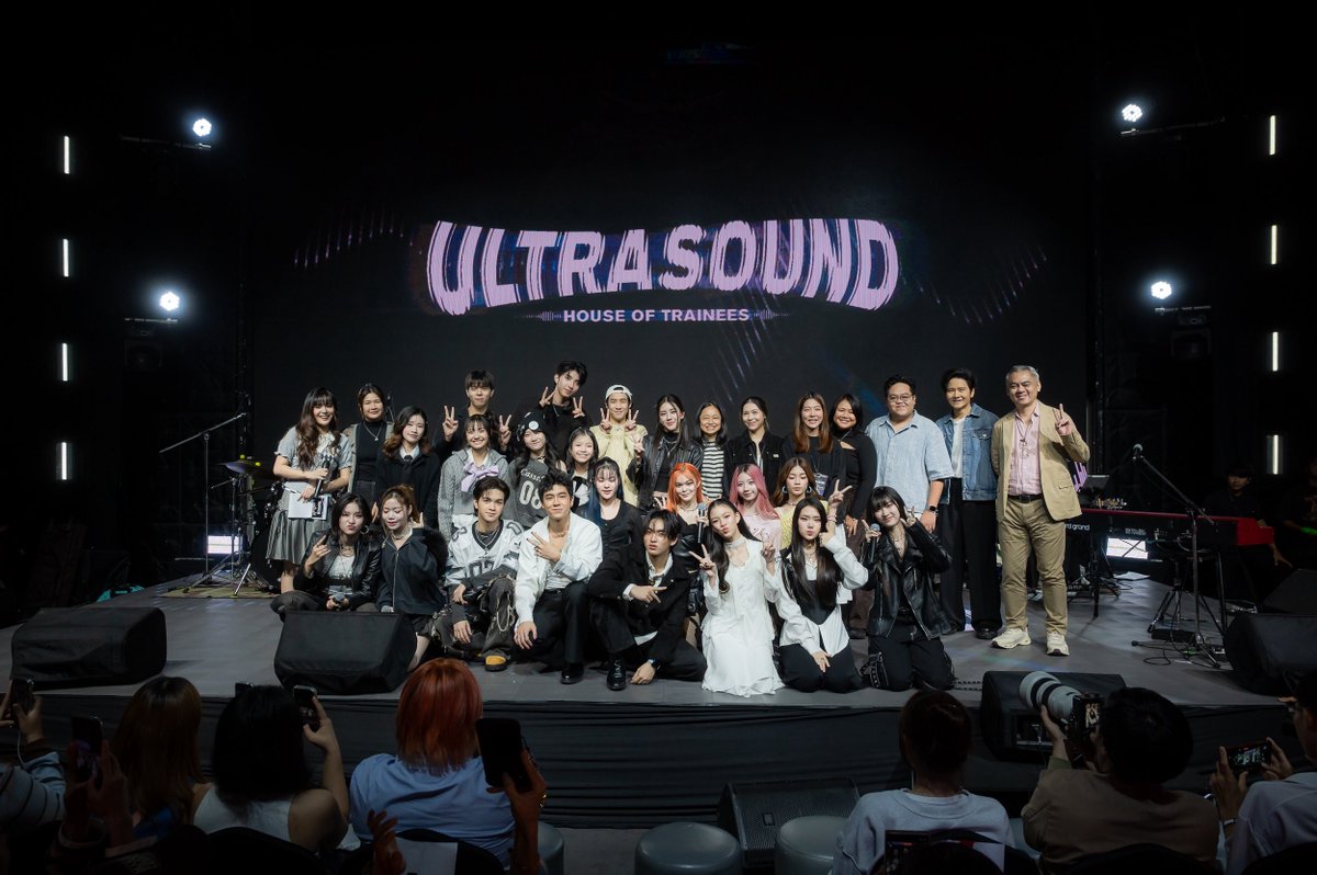 Litent_Official's tweet photo. ขอบคุณพี่จี๊บที่ให้ LIT TRAINEES ของพวกเราได้มาร่วมสนุกไปกับงาน “𝑼𝑳𝑻𝑹𝑨𝑺𝑶𝑼𝑵𝑫 — House Of Trainees” ในครั้งนี้มาก ๆ เลยนะคะ ฝากติดตามผลงานในอนาคตของเหล่าเทรนนีของพวกเราด้วยน้าาา 💚💙

#litentertainmentth 
#UltrasoundShowcase
#UltrasoundHouseOfTrainees https://t.co/wDHBFGsRlE