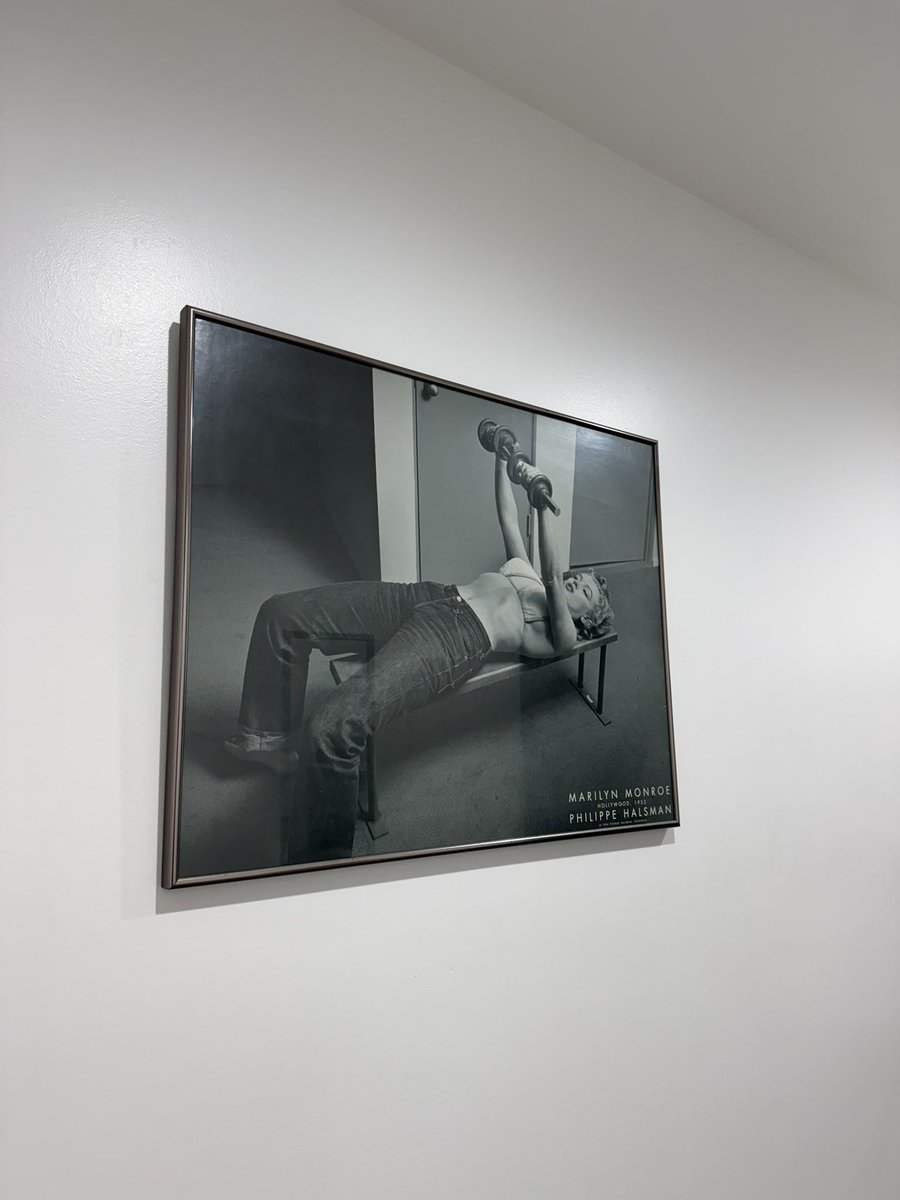 strong_sistas's tweet photo. Marilyn Monroe was ahead of her time for some things: strength training, ice cream, raw carrot, beef liver. https://t.co/HpPQTTYyuG