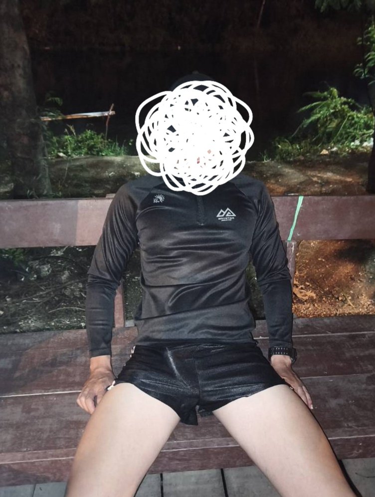 tee_tee_88's tweet photo. สนใจมานั่งเล่นที่ศาลากับผมไหมครับ 😋⚽️😊💪 #สมุทรปราการนัดเยส #ขึ้นฟีด #ติ๊กฟ้า #นัดเยส https://t.co/GByxebQnuk