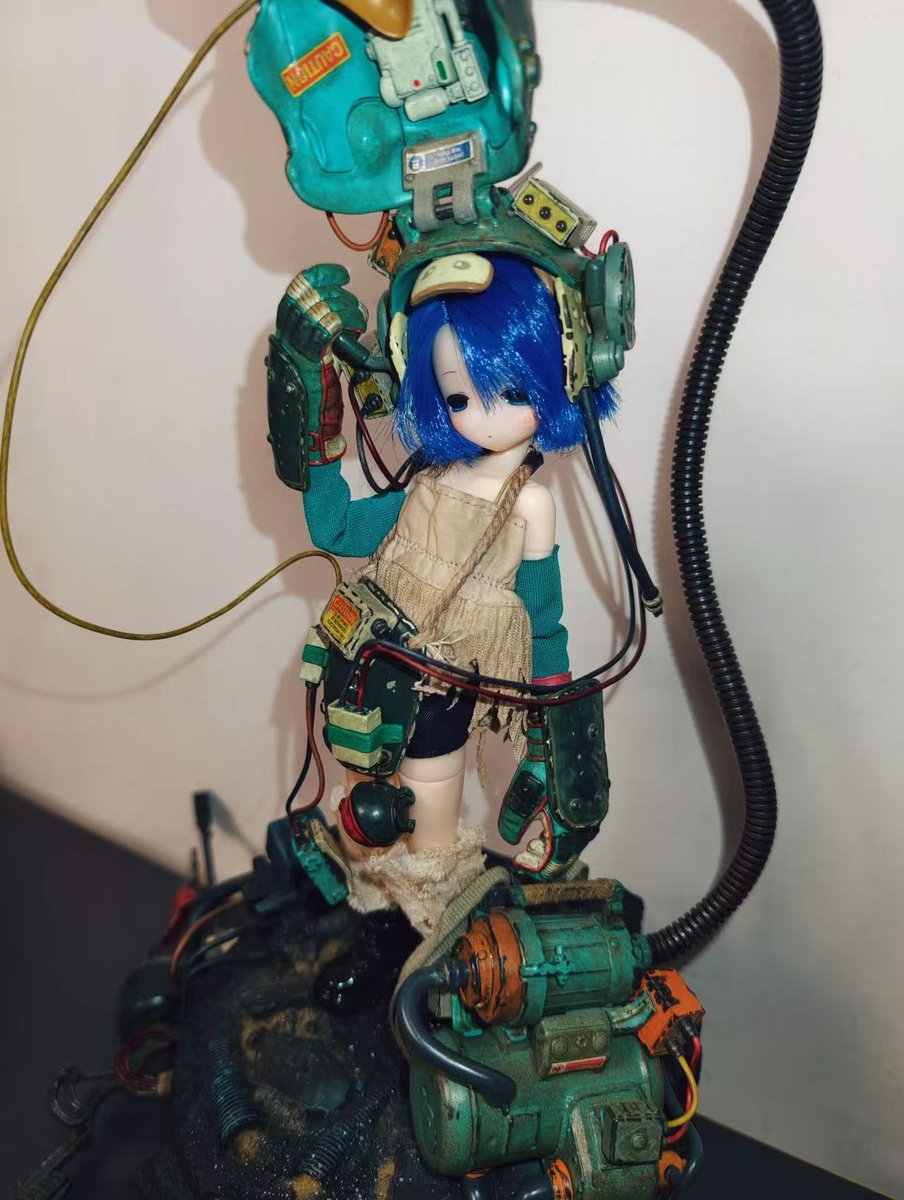 henshin_denki's tweet photo. 電気街よりお届け ✨             
オーナー様から素敵なお写真をいただきました！        

この星の片隅で、まだ通信を待っている。

 ⋆｡˚✩ ⋆｡˚✩ ⋆｡˚✩            
写真：阿尔法星 様             
ありがとうございます！            
 ⋆｡˚✩ ⋆｡˚✩ ⋆｡˚✩                        

#変身電気街 #ドール #ブラインドドール