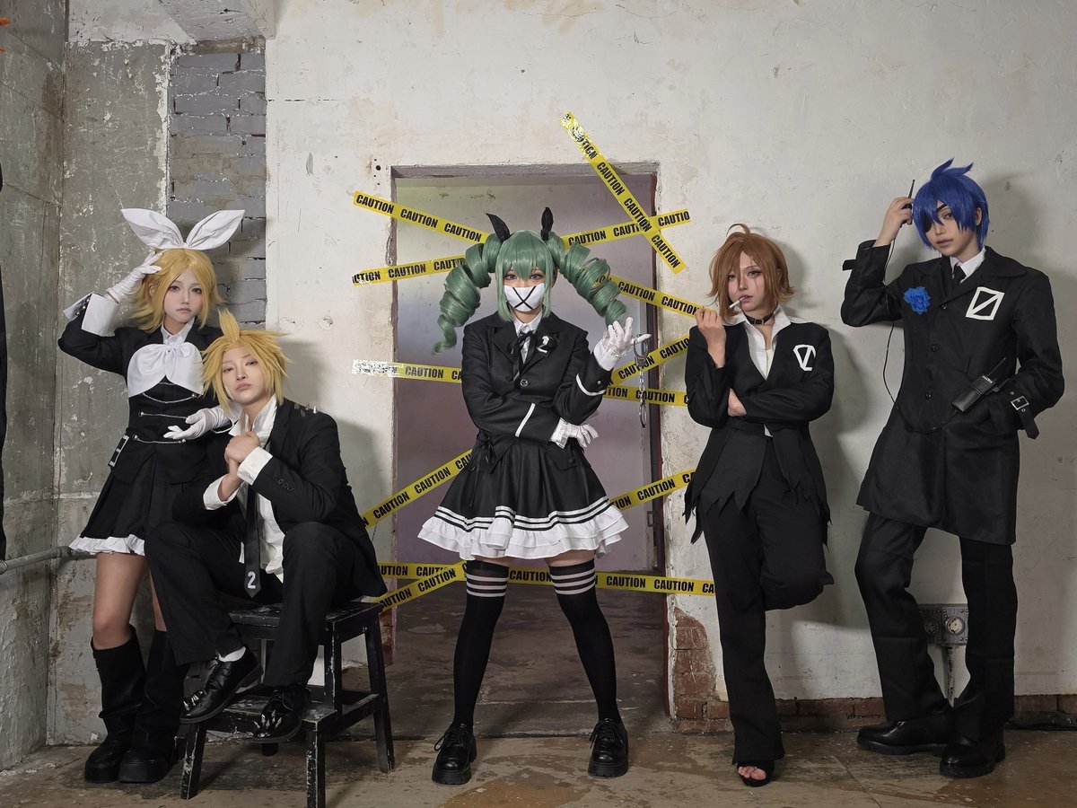 gamja_mukja's tweet photo. 26년에 비밀경찰 촬영하고 왔음 
아침부터 밤까지 너를 감시하고 있지🚨

#VOCALOID https://t.co/IekJkWvOu5
