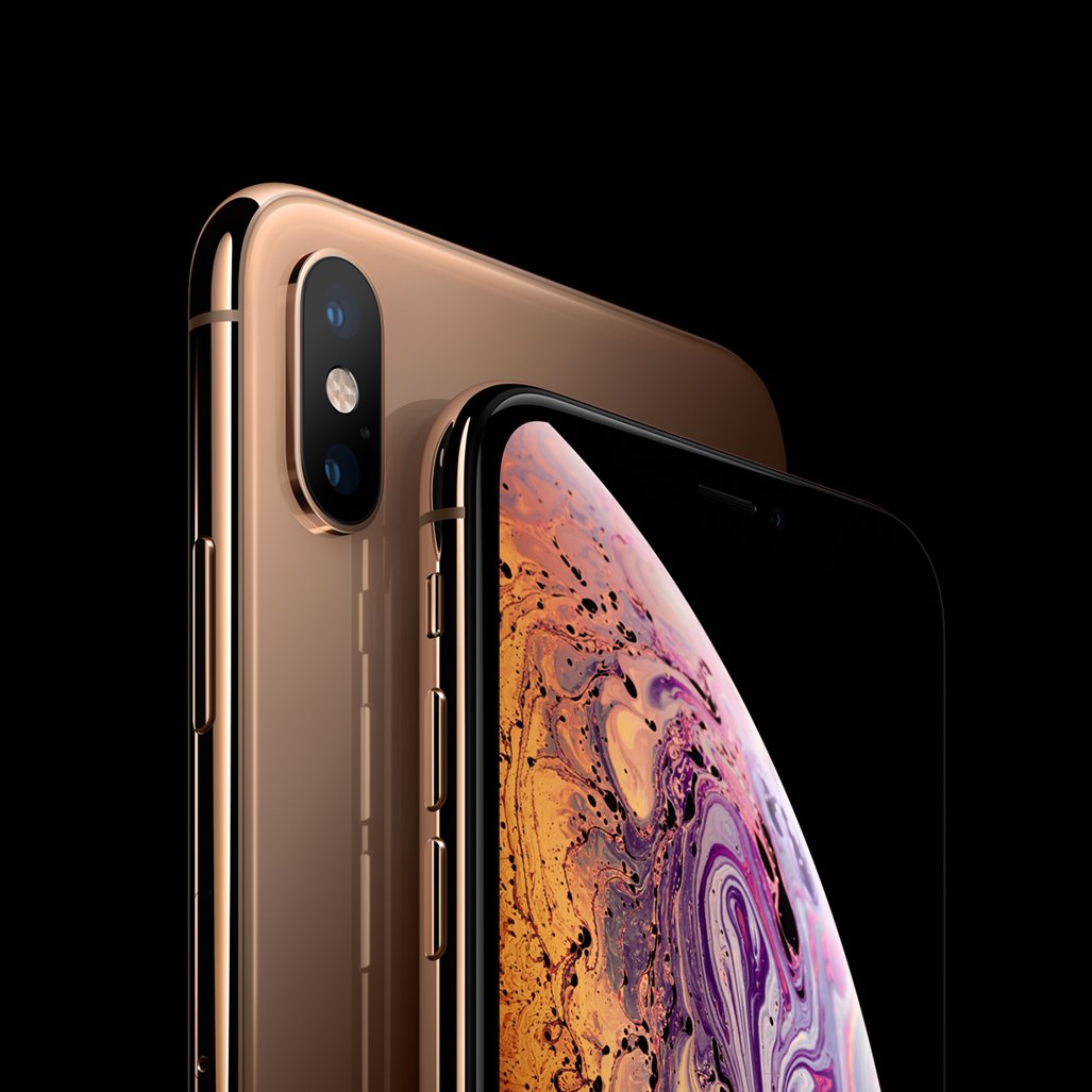 itsiclassic's tweet photo. The iPhone XS Max is still a solid phone in 2026:

✅ Runs iOS 18
✅ Not huge... same screen size as iPhone Air
✅ Comes in Gold https://t.co/bEyvD1fWmE