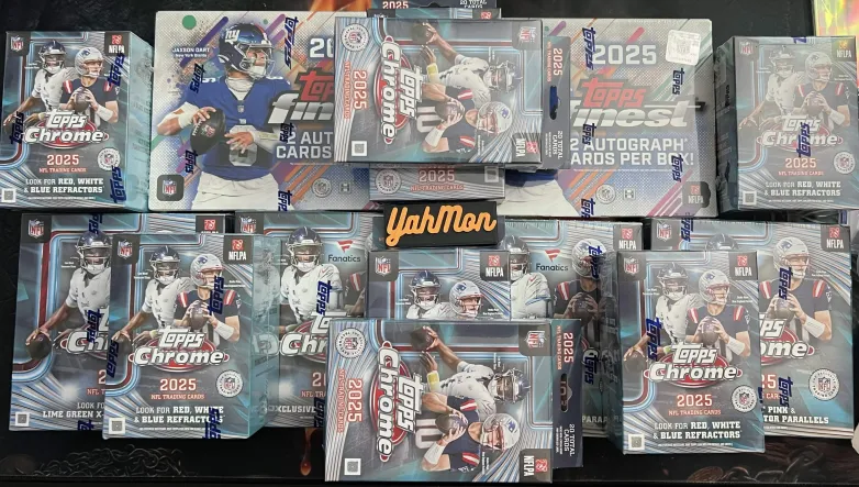 YahMonMLB's tweet photo. 🚨HOT BREAK🚨
🏈PYT#1562-
2x- 25' Topps Finest Hobby
4x- 25’ Topps Chrome Mega (2 Fanatics Exlusive)
4x- 25’ Topps Chrome Blaster
4x- 25’ Topps Chrome Hanger
4 expected autos could be more!
#thehobby 
@HobbyLimited https://t.co/qnNGfalBR2