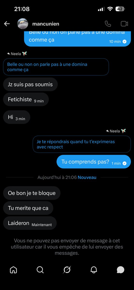 Neellaa06's tweet photo. BAHAHAH bouuuh un fétichiste m’a traité de laideron je vais passer une mauvaise nuit 🤣🤣 https://t.co/to9ou4Ymsr