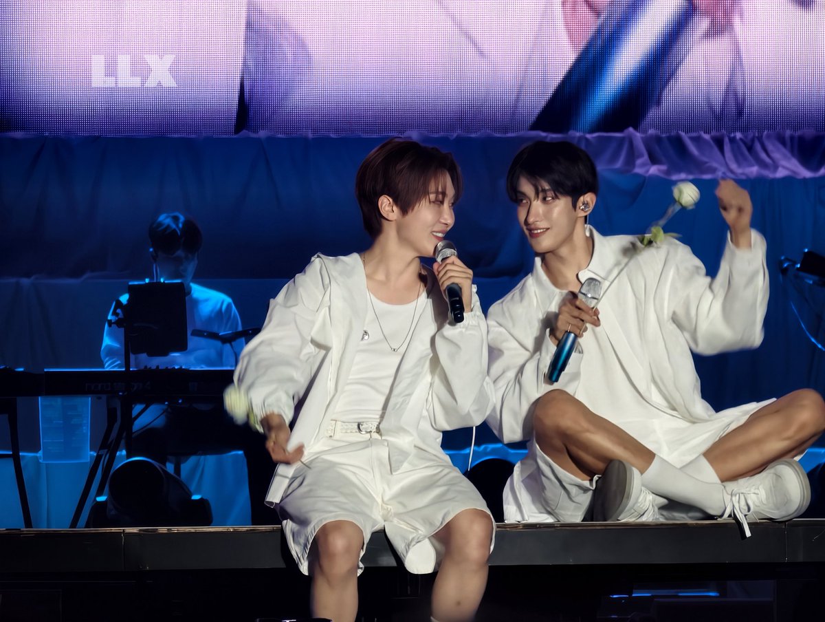 Lily_Xiemy's tweet photo. DxS【SERENADE】in Daegu 5.30
#DK #Dokyeom #도겸 #seungkwan #DxSdaegu #DxSserenade https://t.co/b4NIyCazpI