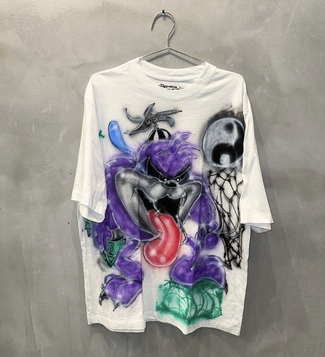 pinkskysyre's tweet photo. t-shirt by ssseierrr https://t.co/SBY3GuEI7v