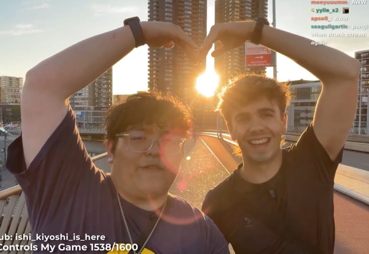 meowleox's tweet photo. my cringeduo🥺 https://t.co/rTK6ju3djD