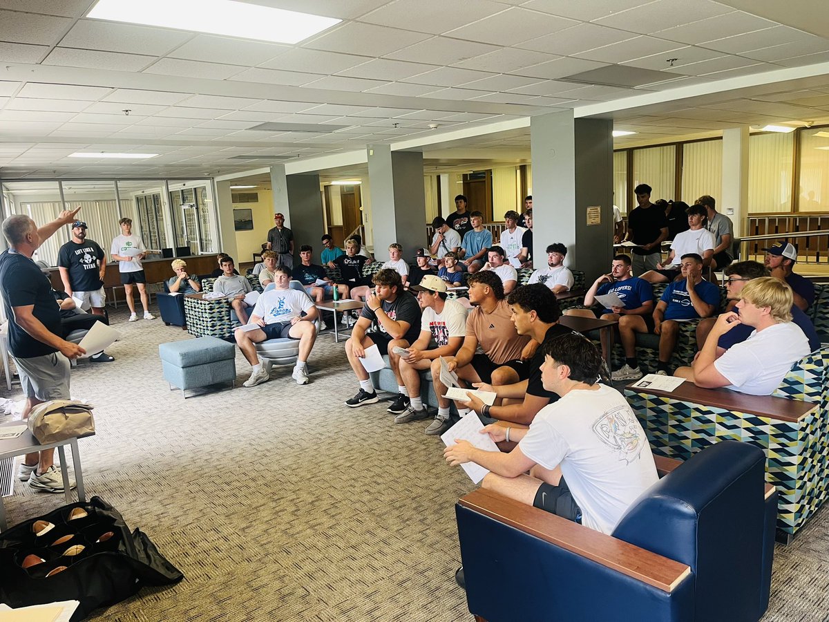 CoachThumann's tweet photo. First @NEShrineBowl South Team meeting!

Gonna be a fun week! Can’t wait to get after it!

#NEShrineBowl #SouthTeam #Day1 #LETSGO https://t.co/uRmIyOJNxM